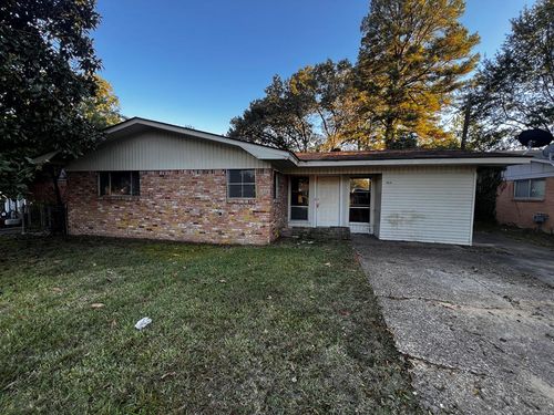 504 Redwater Rd, Wake Village, TX, 75501-6005 | Card Image