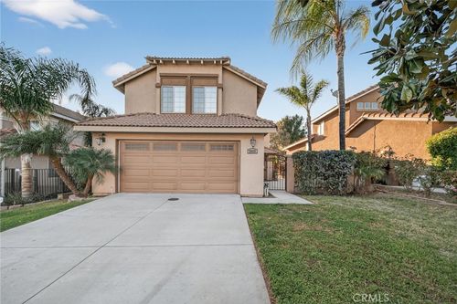 39825 Western Jay Way, Murrieta, CA, 92562-4668 | Card Image