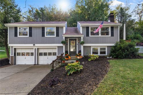 10 Pheasant Run Dr, Export, PA, 15632-8922 | Card Image