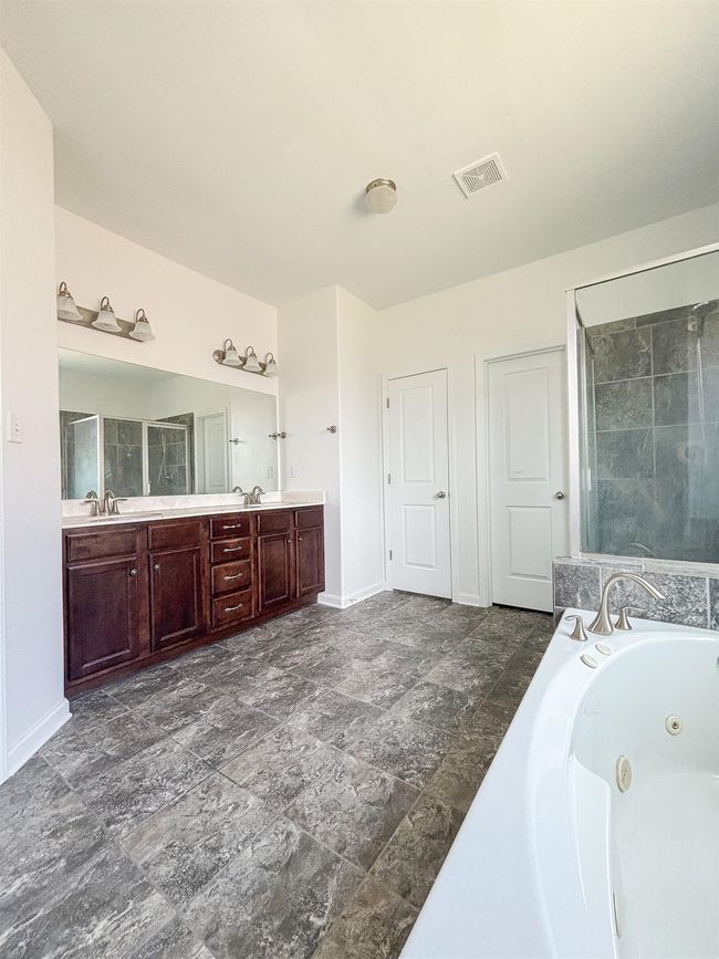 6839 Hare Pointe Dr, House other with 4 bedrooms, 3 bathrooms and null parking in Bartlett TN | Image 14