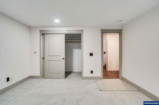 241 Silver Loop, House other with 4 bedrooms, 3 bathrooms and null parking in Silverton OR | Image 39