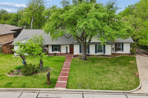 14371 Olympic Dr, Farmers Branch, TX, 75234-3831 | Card Image