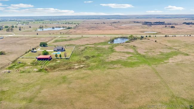 28002 Us 75 Hwy, House other with 4 bedrooms, 4 bathrooms and null parking in Ochelata OK | Image 46