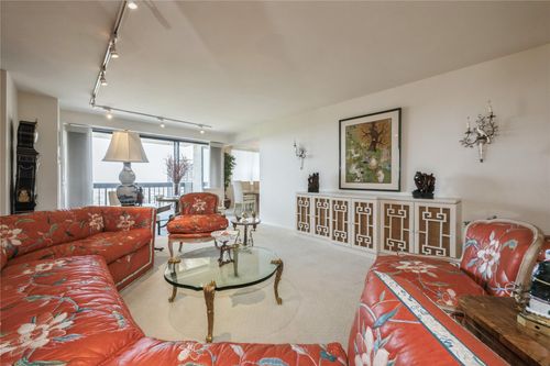 apt-28k-26910 Grand Central Pkwy, Floral Park, NY, 11005-1028 | Card Image