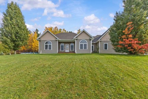 18 Martell Rd, Milton, VT, 05468-3134 | Card Image