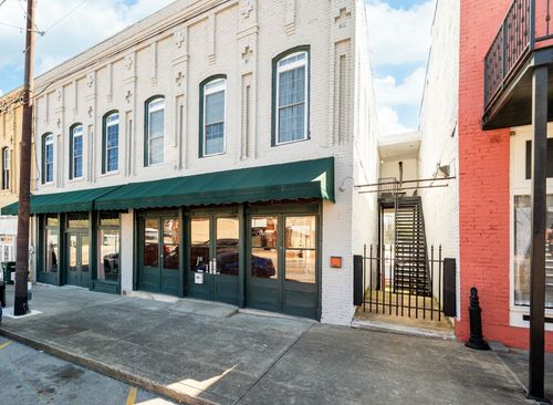 227 N 1st St, Pulaski, TN, 38478-2818 | Card Image