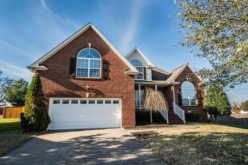 540 Bradford Dr, Gallatin, TN, 37066-6172 | Card Image