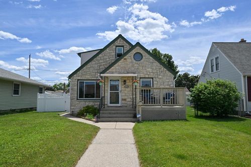 1629 Minnesota Avenue, SOUTH MILWAUKEE, WI, 53172 | Card Image