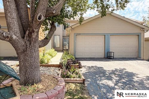 15359 Mason Plz, Omaha, NE, 68154-2861 | Card Image