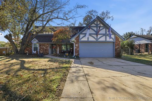 723 Utica St, Broken Arrow, OK, 74011-2046 | Card Image