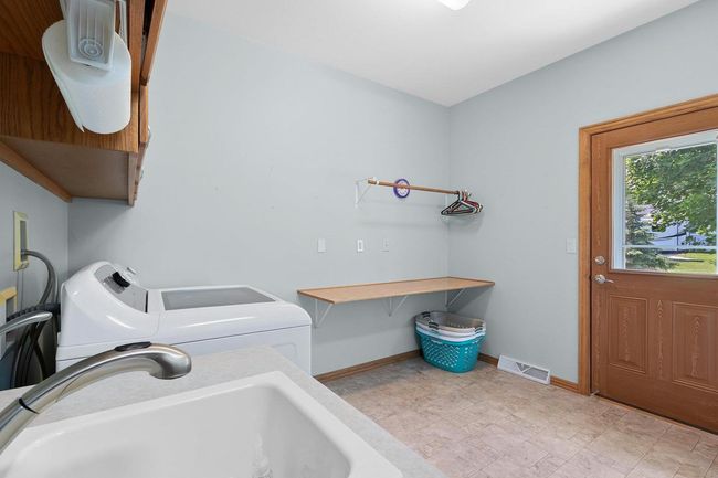 1374 Angels Path, House other with 5 bedrooms, 4 bathrooms and null parking in LEDGEVIEW WI | Image 24