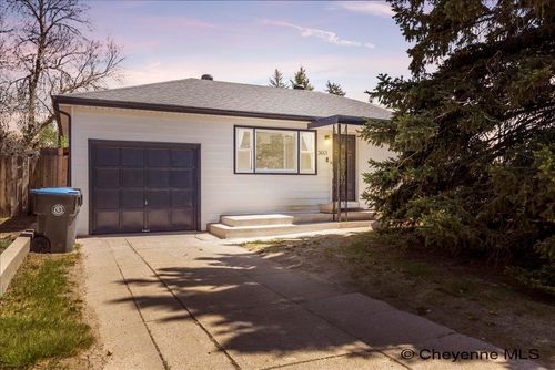 3601 Alexander Ave, Cheyenne, WY, 82009-2759 | Card Image