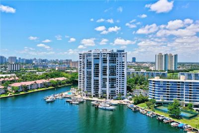 101 - 300 Three Islands Blvd, Condo with 3 bedrooms, 3 bathrooms and null parking in Hallandale Beach FL | Image 1