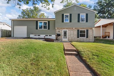 2415 Oakwood Manor Drive, House other with 3 bedrooms, 2 bathrooms and null parking in Florissant MO | Image 1