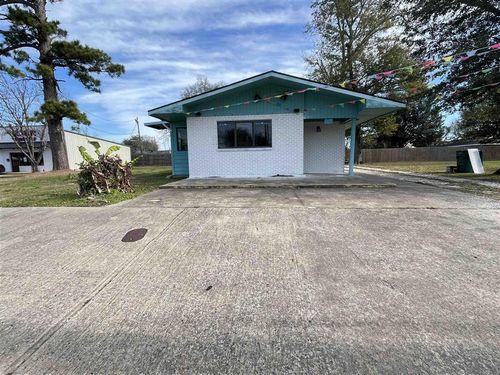 1302 Sampson St, Westlake, LA, 70669-4628 | Card Image