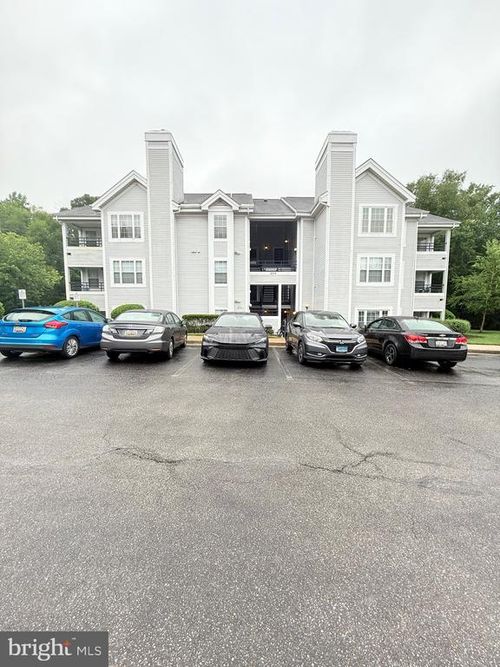 apt-104-604 Rolling Hill Walk, ODENTON, MD, 21113-2411 | Card Image