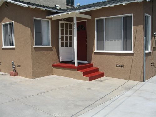 560 W Hamilton Ave, San Pedro, CA, 90731-6305 | Card Image