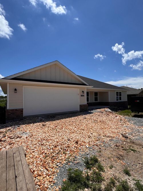 1112 Center Court Cir, Grove, OK, 74344-5150 | Card Image