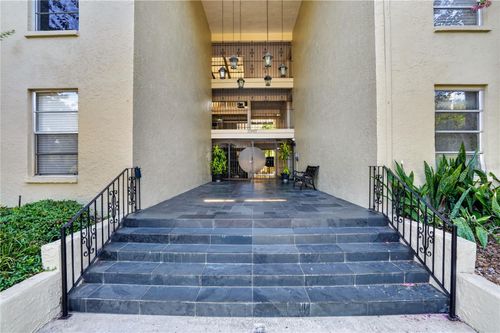214-2302 S Manhattan Avenue, Tampa, FL, 33629 | Card Image