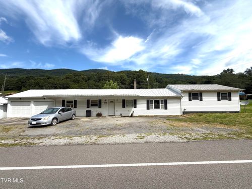 2661 Bristol Hwy, Gate City, VA, 24251-2433 | Card Image