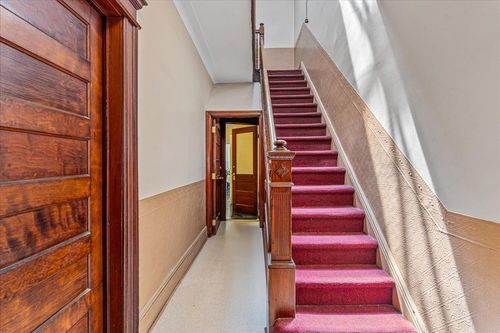 59 70th Ave, Ridgewood, NY, 11385-5654 | Card Image