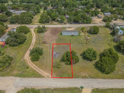 4200 Tennessee Trl, Granbury, TX, 76048-3052 | Card Image