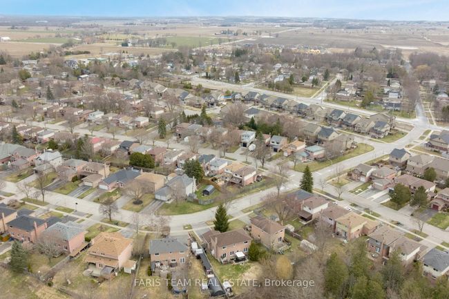 58 Daniele Ave N, House other with 3 bedrooms, 3 bathrooms and 2 parking in Beeton ON | Image 21