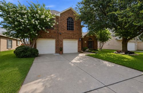 328 Tioga St, Burleson, TX, 76028-8194 | Card Image