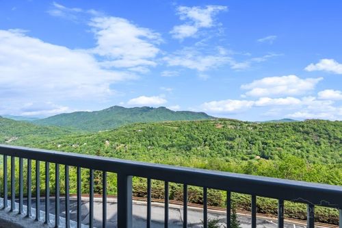 3228-303 Sugar Top Drive, Sugar Mountain, NC, 28604 | Card Image