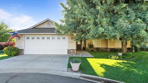 2439 S Arthur Ct, Kennewick, WA, 99338-1849 | Card Image