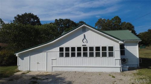 8424 Highway M, Poplar Bluff, MO, 63901-7265 | Card Image