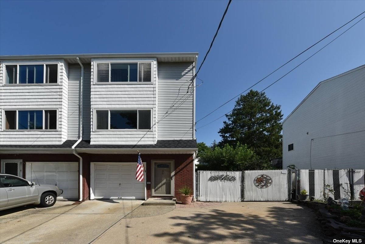Frederick St, Staten Island, NY 10314