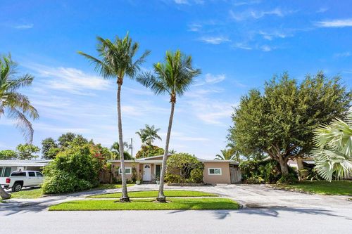 916 Duval St, Lantana, FL, 33462-4326 | Card Image