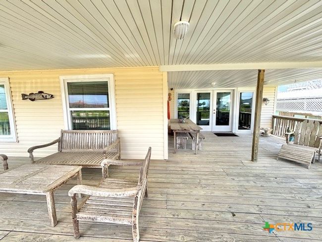 604 W Maple St, House other with 5 bedrooms, 3 bathrooms and null parking in Port O Connor TX | Image 37