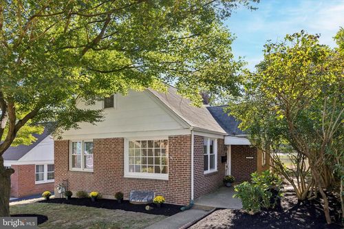 1228 Old Ln, DREXEL HILL, PA, 19026-1922 | Card Image