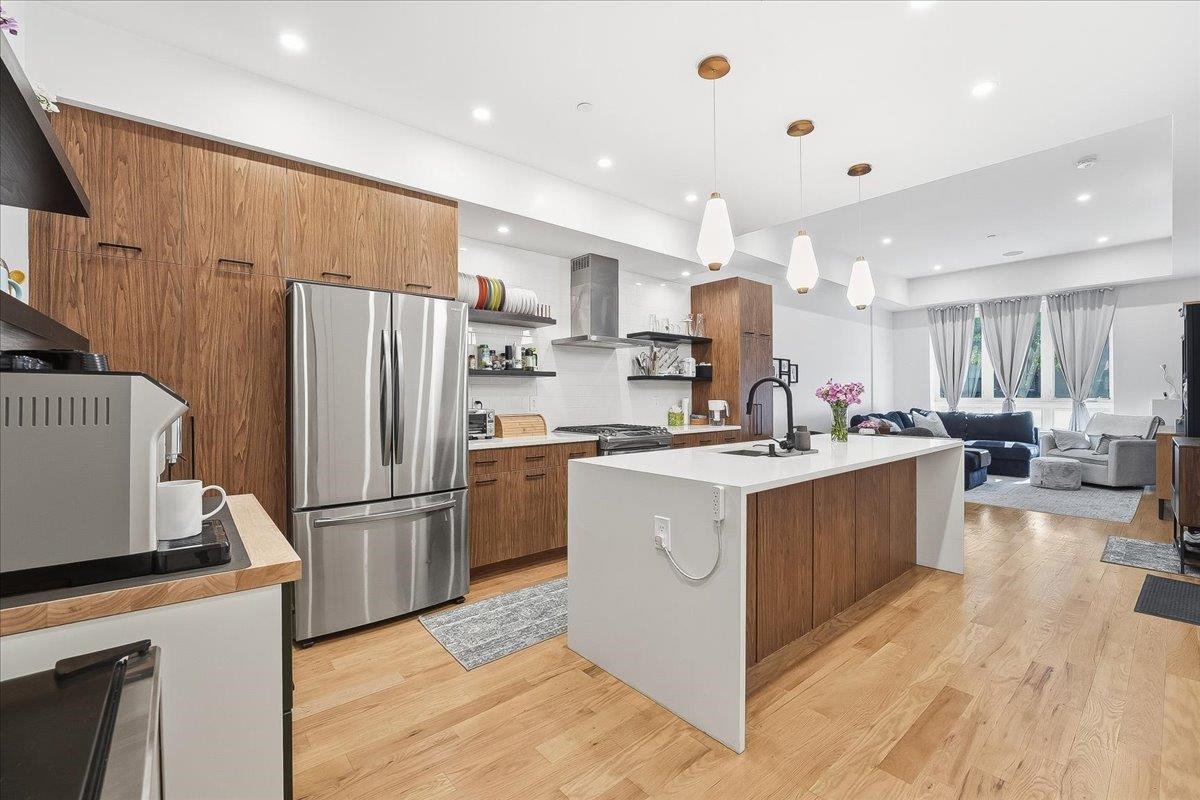 Residential in JC, Heights 4