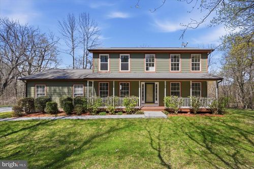22009 Blueridge Mountain Rd, PARIS, VA, 20130-1736 | Card Image