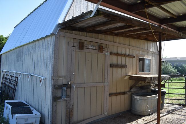 1301 E Pontotoc St, House other with 3 bedrooms, 2 bathrooms and null parking in Mason TX | Image 6
