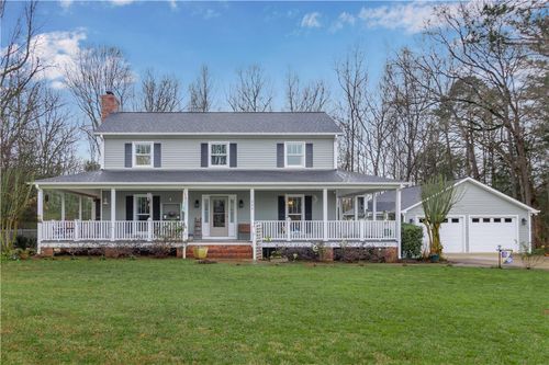 305 Farmdale Rd, Hodges, SC, 29653-9066 | Card Image