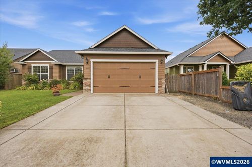 1070 Prairie Mdws, Junction City, OR, 97448-8438 | Card Image
