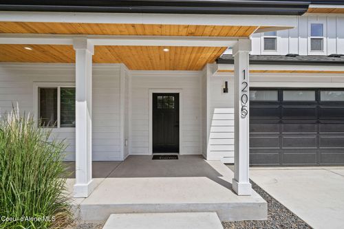 1205 E Adeline Ave, Coeur D Alene, ID, 83814-4472 | Card Image