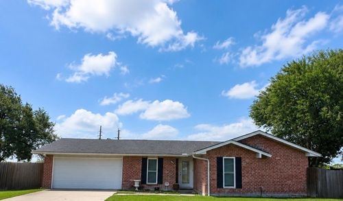 1706 Dawn Breeze Dr, Corpus Christi, TX, 78412-5115 | Card Image