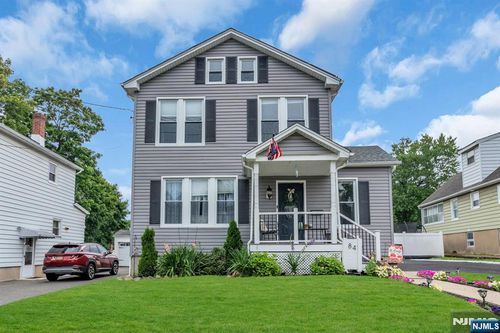 84 Fairfield Ave, West Caldwell, NJ, 07006-6816 | Card Image