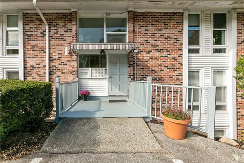 apt-204-345 Main Rd, Tiverton, RI, 02878-1354 | Card Image