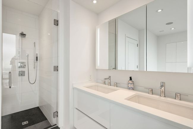 PH2B - 1 Avery St, Condo with 3 bedrooms, 5 bathrooms and null parking in Boston MA | Image 34