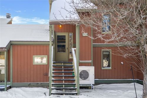 apt-13c-2021 Alpha Cir, Cortland, NY, 13045-9526 | Card Image