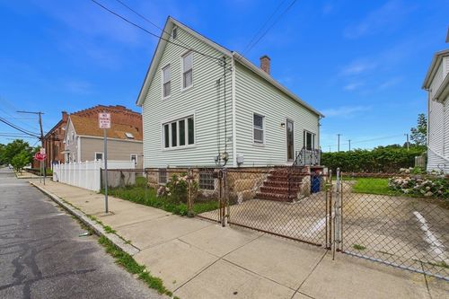 250 Chancery St, New Bedford, MA, 02740-4212 | Card Image