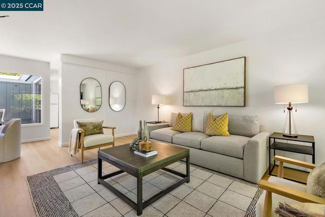 APT-2 - 1129 Leisure Ln, Condo with 2 bedrooms, 1 bathrooms and 1 parking in Walnut Creek CA | Image 5