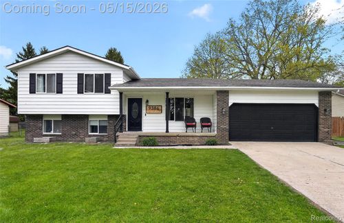 9386 Woodside Trl, Swartz Creek, MI, 48473-8534 | Card Image