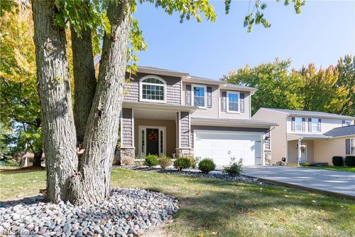 2985 Gale Rd, Willoughby, OH, 44094-7601 | Card Image